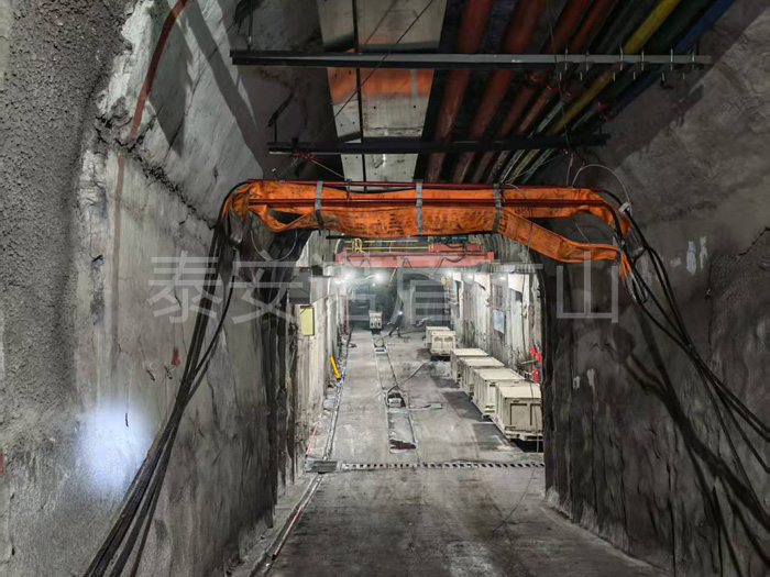 無(wú)軌膠輪車(chē)失速報(bào)警裝置